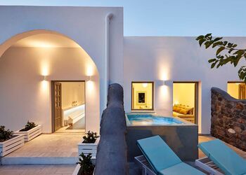 Amara Suites Santorini