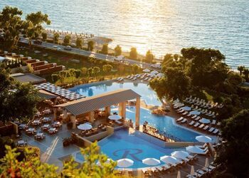 Rhodes Bay Hotel & Spa