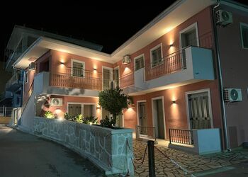 Anax Apartments Parga