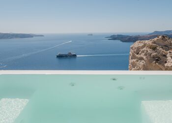 Apeiron Blue Santorini