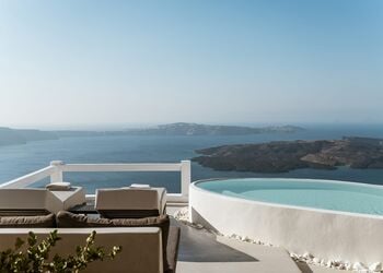 Aqua Luxury Suites Santorini