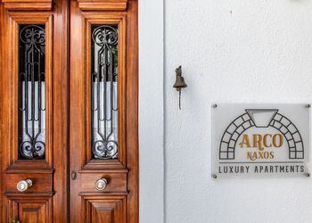 Arco Naxos Luxury Apartments
