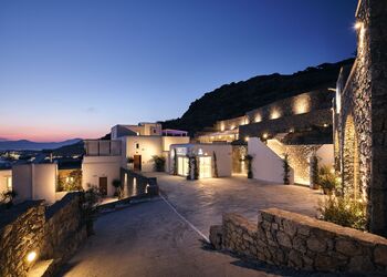 ARCS Suites & Residences