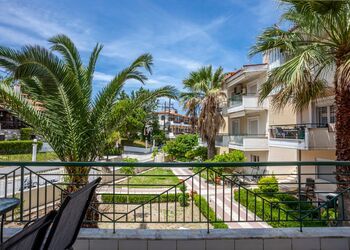 Aris Luxury