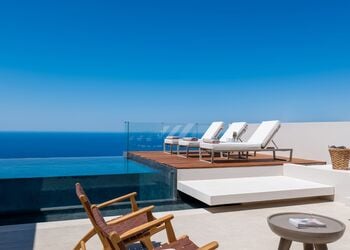 Art Blue Villas