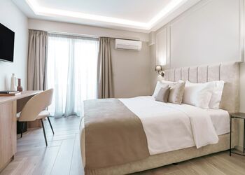 ASTIKON Xenofontos Suites