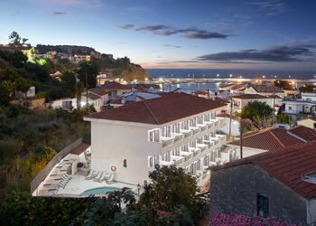 Atheras Hotel