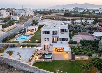Aurora Villas