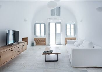 Avista Suites Santorini