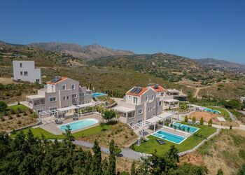 Blue Hills Villas