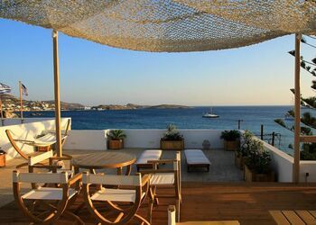 Brazzera Hotel Syros