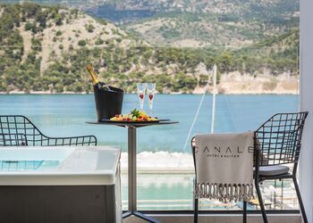 Canale Hotel & Suites