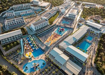 Caretta Paradise Resort & WaterPark