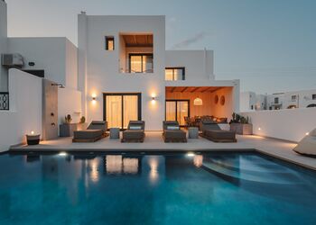 C & G Villas Naxos