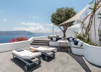 Chelidonia Luxury Suites