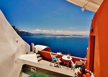 Chroma Suites Santorini