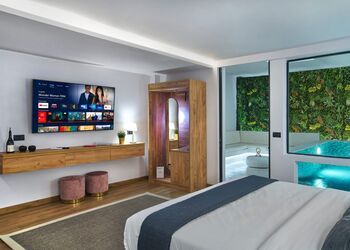 CITYLUXE Suites & Rooms