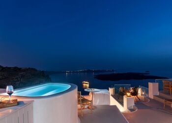 Cocoon Suites