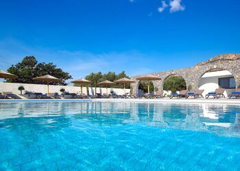 Coriva Beach Hotel