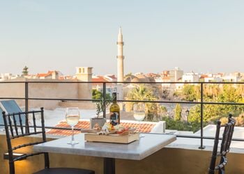 Cressa Suites – Adults Only
