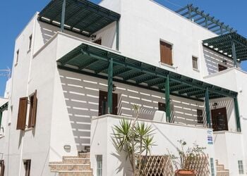 Depis Place and Apartments Naxos