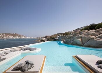 Dreambox Mykonos Suites