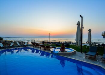 Elia Agia Marina