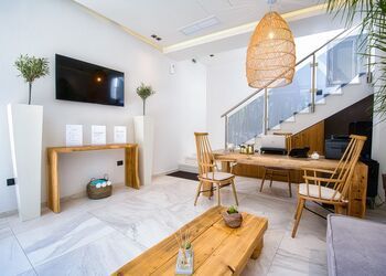 Emily's Luxury Suites