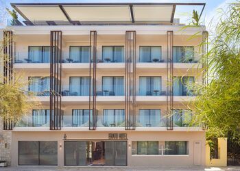 Erato Seaside Hotel