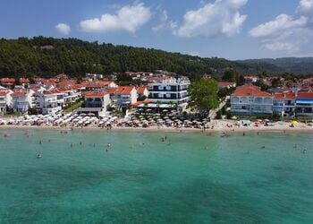 Evlogia Hotel Seafront and Annex by Greek Pride