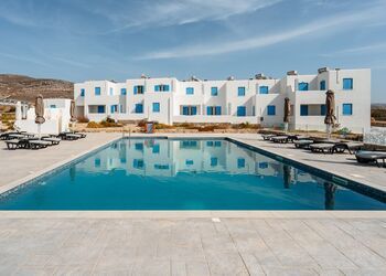 Evripus Suites Naxos