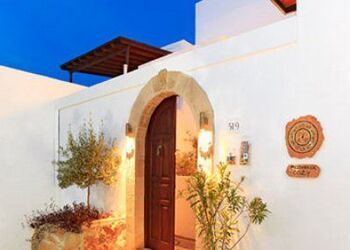 F Charm Hotel
