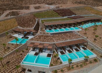 Ftelia Black Villas