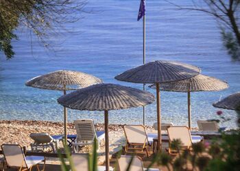 Glyfada Beach Villas & Restaurant