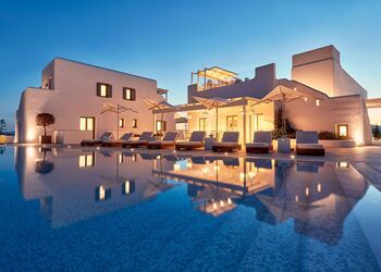 18 Grapes Hotel Naxos