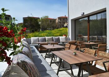 IADES suites