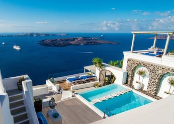 Iconic Santorini a boutique cave hotel