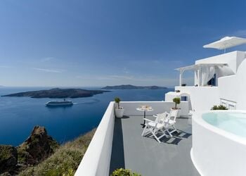 Kamares Apartments Santorini