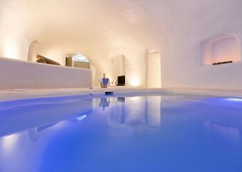 Kampanario Villa Santorini
