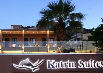 Katrin Suites