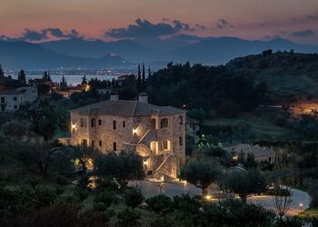 Klymeni Traditional Homes