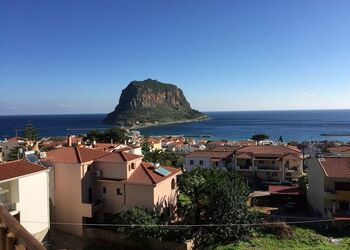Monemvasia Green Apartments