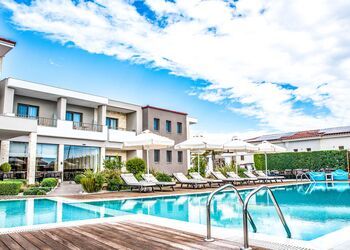 Lagaria Hotel & Apartments***