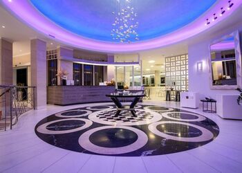 La Mer Deluxe Hotel & Spa
