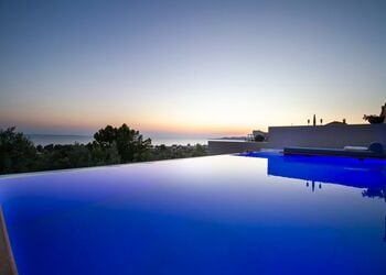 Lithos Villas Nikiti