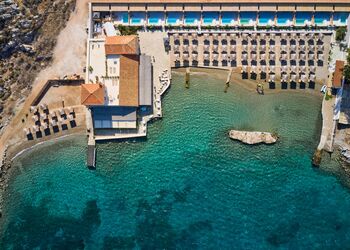Mandraki Beach Resort