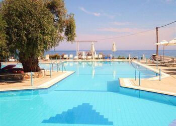 Maranton Beach Hotel