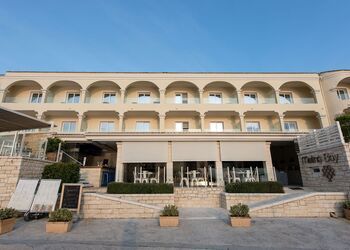Melina Bay Boutique Hotel
