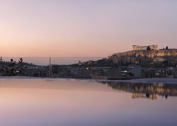 Monastik Living in Athina
