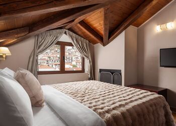 Mons Arachova
